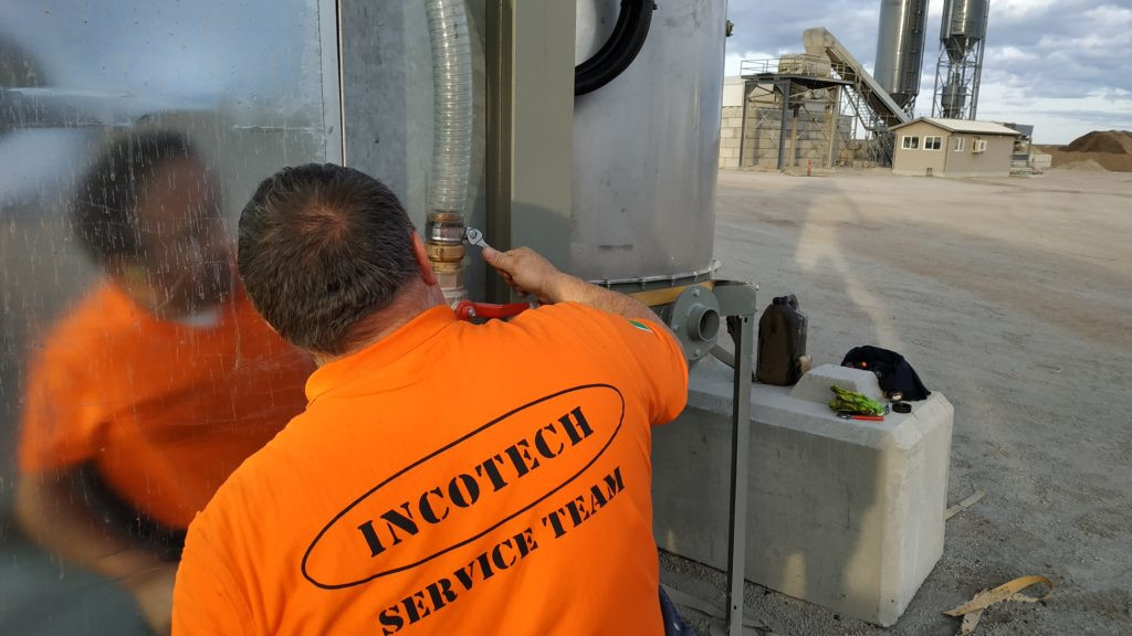 Service & Maintenance Service & Maintenance